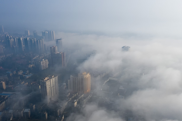 本周末寒潮大举南下 南方雨雪降温齐袭1
